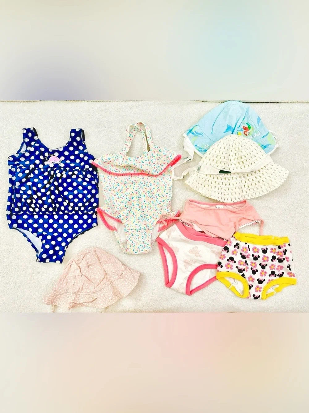 Lot Swimsuit Very Cute Girl Size 3T Excellent Condition